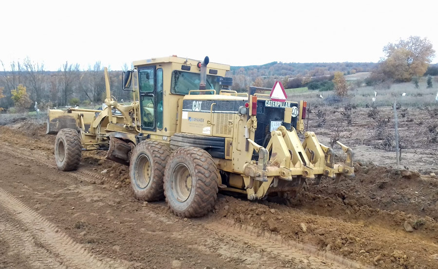 MOTONIVELADORA CATERPILLAR 140 H
